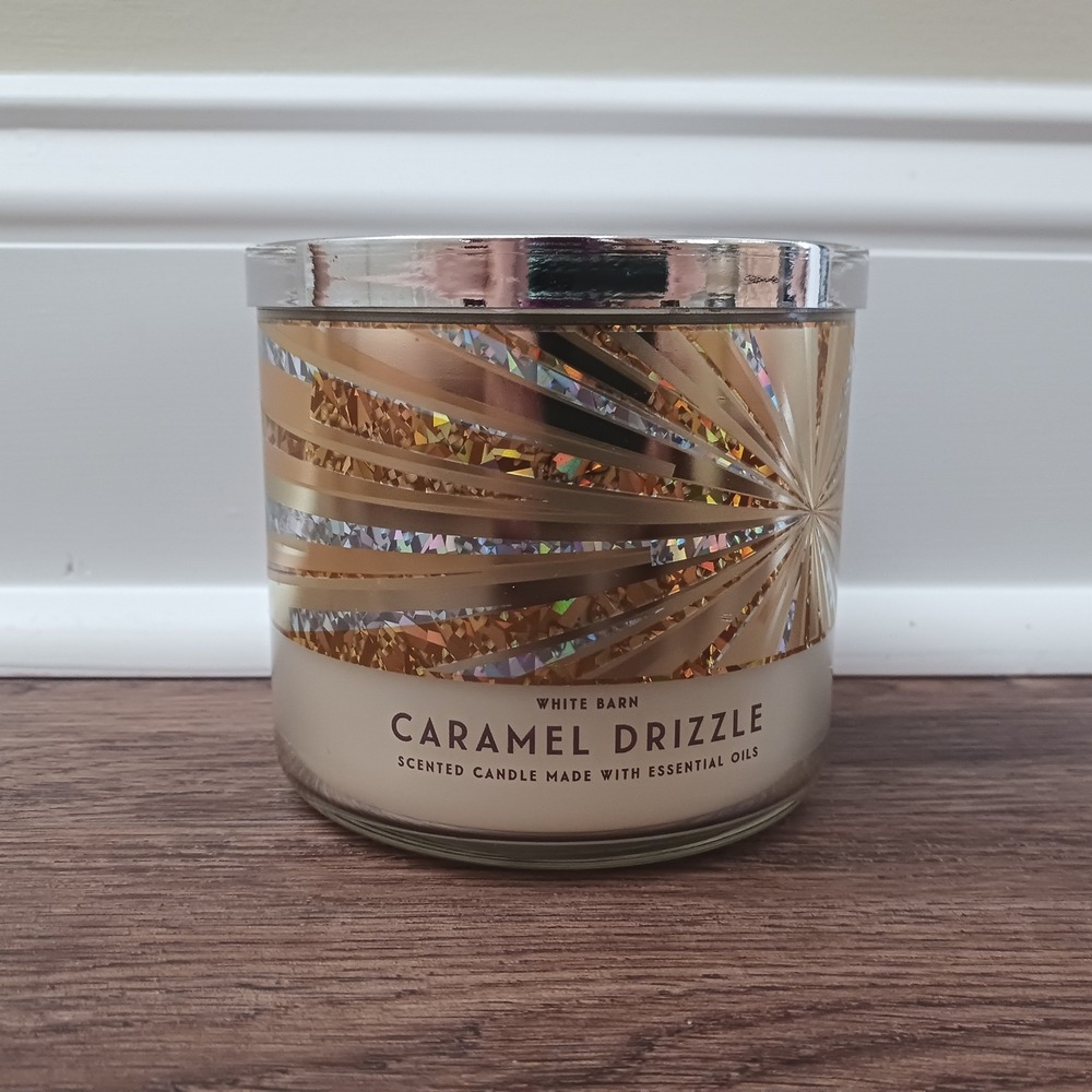White Barn Caramel Drizzle‎ 3-Wick Scented Candle 14.5 oz Bath & Body Works Gold
